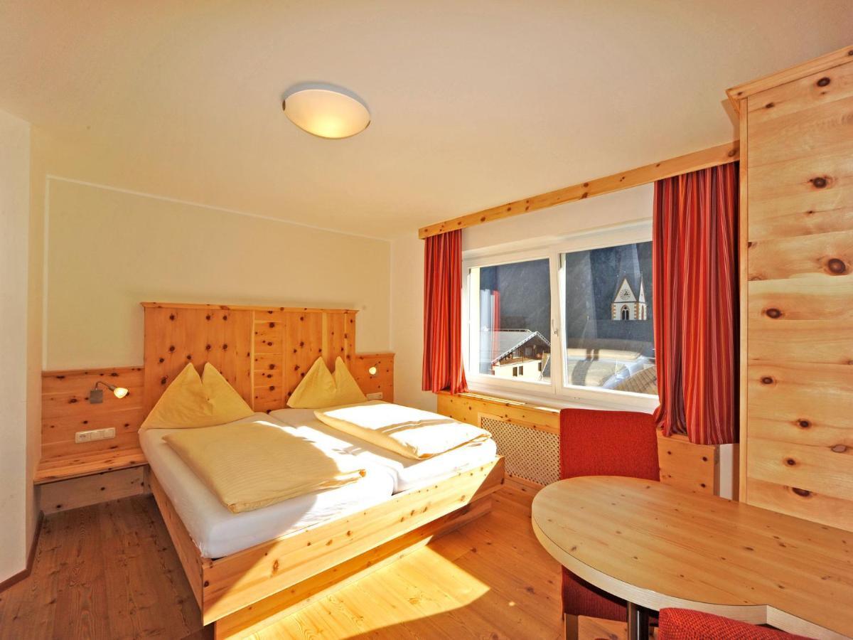 Pension Bergkristall Hotel Heiligenblut Room photo